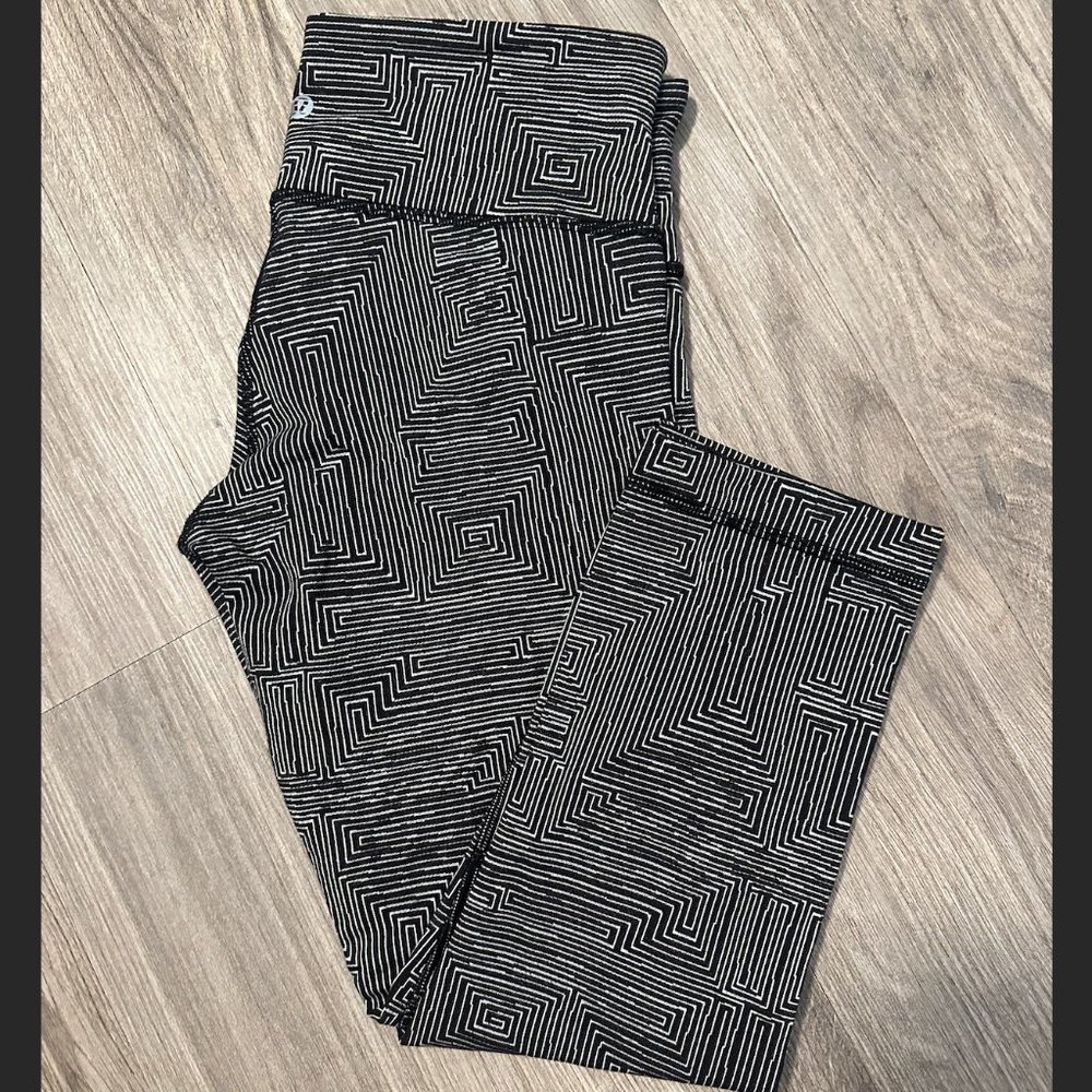 lululemon cropped leggings